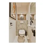 Luxury Canal De Heren Bed and breakfast